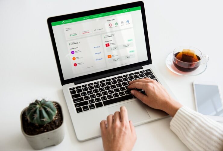 aplicativo de finanças pessoais da Organizze no computador