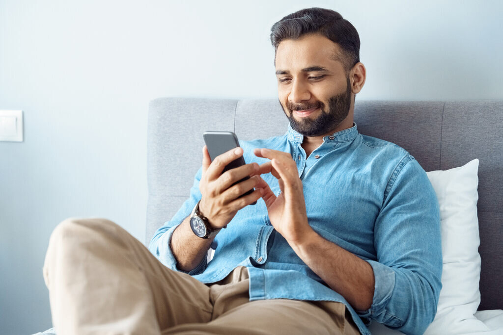 Open Finance no Brasil: veja vantagens e exemplos de como usar 3 homem fazendo open finance no Brasil